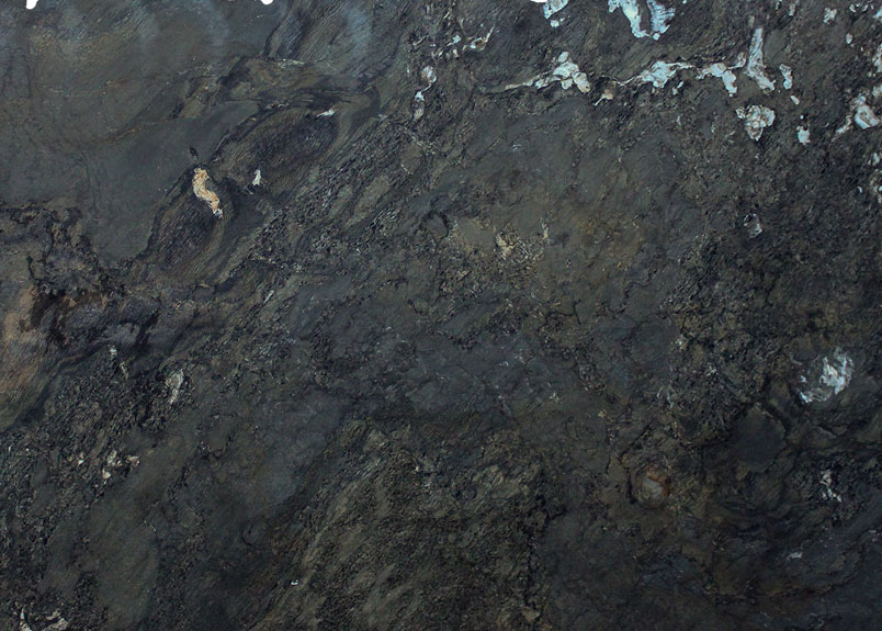 Dunkle Naturstein-Rohplatte mit dem Namen Beola Nera in matter Oberfläche
